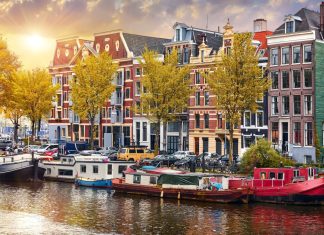Holland Casino transitions online division leadership Amsterdam
