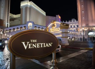 Las Vegas Sands Chair and CEO to stand down