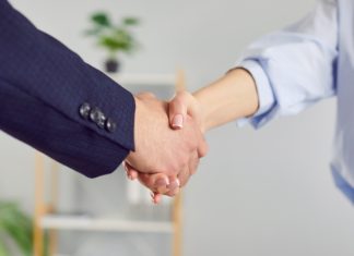 Björn Sjöberg: utilising vast experience to propel SlotMatrix to new heights Two businessmen shake hands as Bjorn Sjoberg joins EveryMatrix