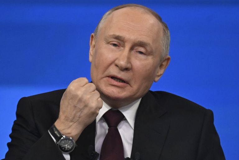 Russian authorities set to rally against black market