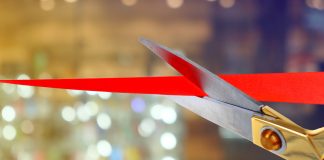 Incentive Games: cutting through the noise with pay-to-play crash and arcade games