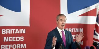 Reform Party’s former Brexit domain promotes non-GAMSTOP casinos Nigel Farage stands in front of a union jack promoting the reform party