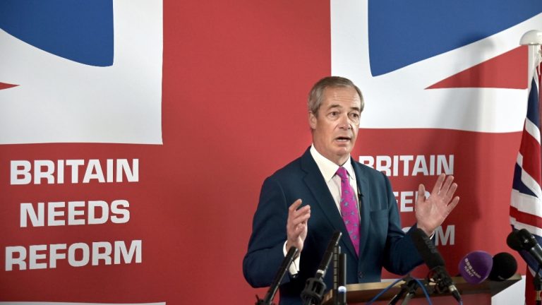 Reform Party’s former Brexit domain promotes non-GAMSTOP casinos Nigel Farage stands in front of a union jack promoting the reform party
