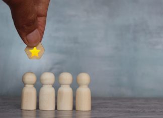 3 Oaks Gaming receives Malta recognition Gold star hangs over wooden figures, signifying they are about to receive recognition