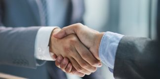 Slotegrator strengthens platform with Bellot partnership Handshake