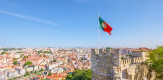 Portugal settles €1bn concessions to redraw casino map Portugal flag