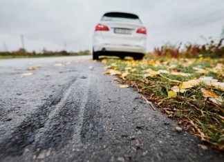 Billion peso casino scandal halts the Philippines’ iGaming debate Car has come to a halt on side of the road