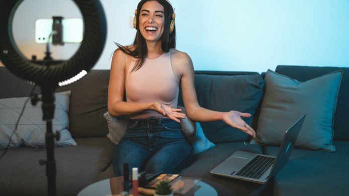 new-zealand-influencers-defy-ad-laws Influencer