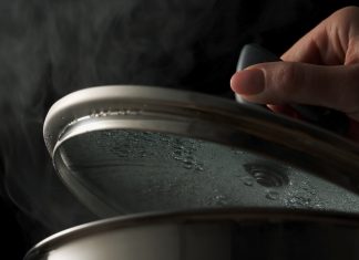 UK Gambling Commission lifts lid on black market activity Lifting a cooking lid