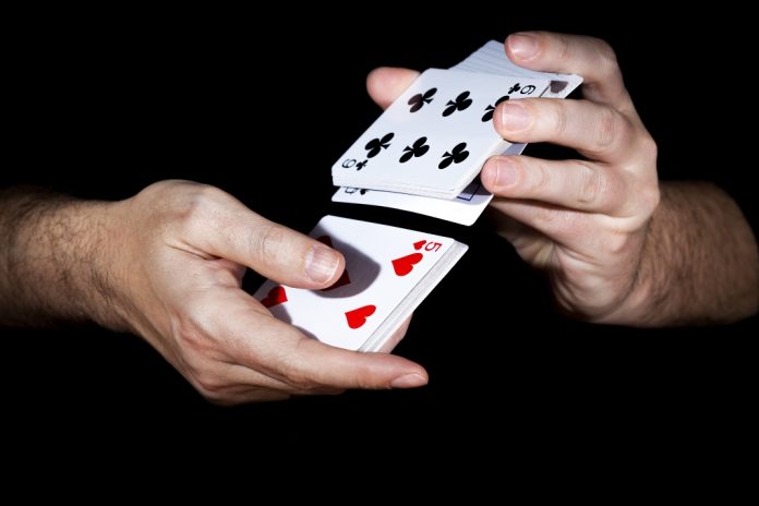 Card shuffle