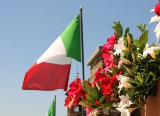 Italy’s government makes drastic licensing decision Italy flag