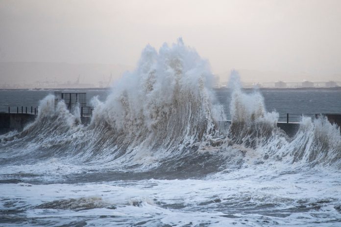 Crashing waves