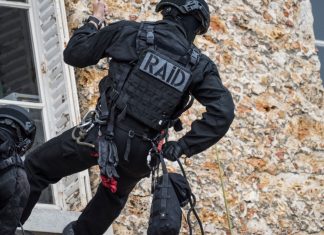 India drug raids fuel black market gambling warnings Police raid