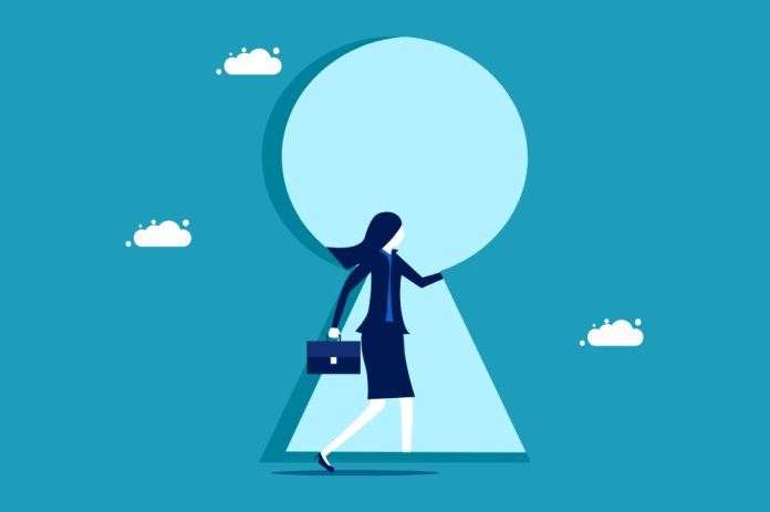 Belatra-LatAm A woman walks into a keyhole, representing Belatra having the key to success.