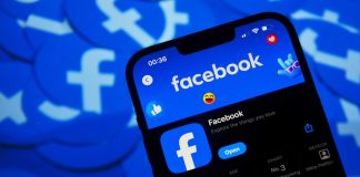 Facebook limits number of links users post in trial Facebook