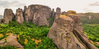 Greece launches review to fix fractures in casino market Greece eyes ending of fragmentation
