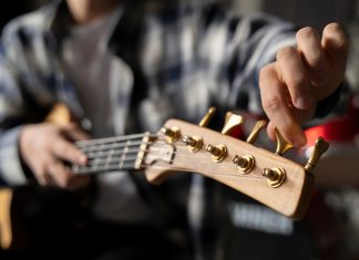 Alberta iGaming market fine-tuned but still missing a launch date Guitar tuning
