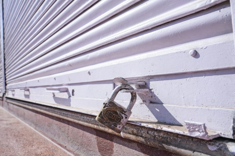 GGBET undergoes exit of UK iGaming market Shop shutters
