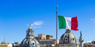 Swintt ramps up Italy presence with Betsson’s Starcasino link-up Italy flag