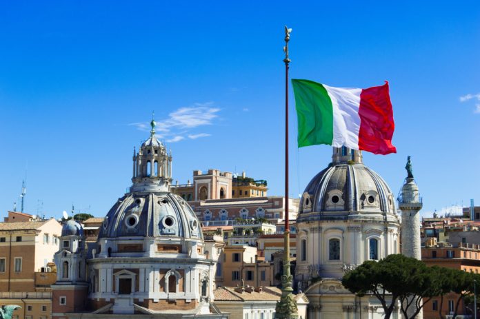 Swintt x Starcasino Italy flag