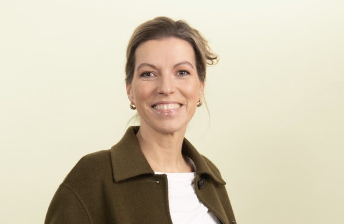 Claudia Van Bruggen