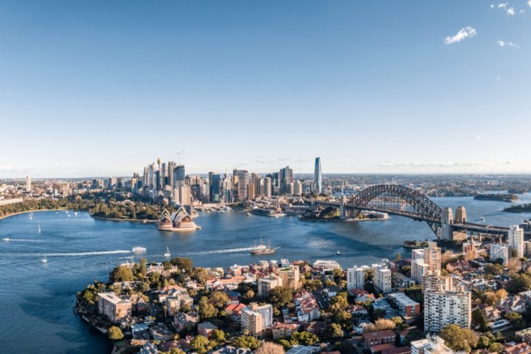 Influencers in the spotlight as NSW regulator hones in on gambling advertisements NSW to crack down on gambling influencers in regulatory review