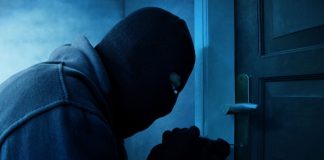 Ensuring European tax turmoil doesn’t open the door for the black market Robber opening door