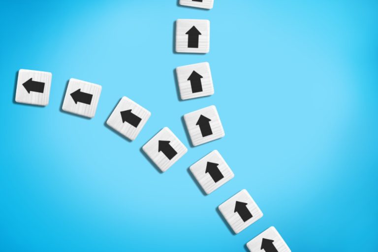 An arrow line splits to illustrate Iconic21 reflection on iGaming decisions.