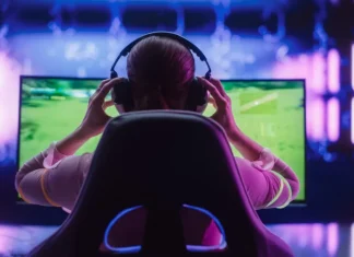 Šimon Vincze: Gaming or gambling – what’s in a name? Female gamer