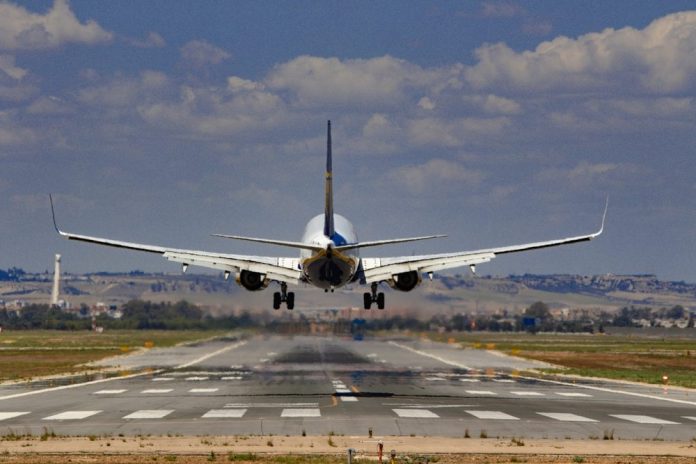 Caesars-supports-Yggdrasil-with-US-iGaming-market-entry Plane landing